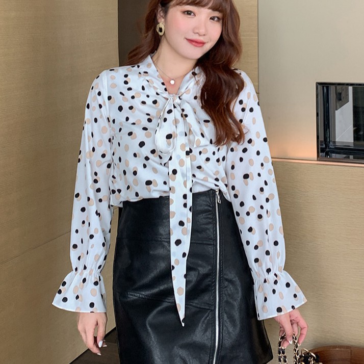 台灣賣家 嚴選品質 售後無憂【無需實名驗證 無需付稅金 無需等待 】店長嚴選親試每件衣服 專人監製設計生產 圖片看似同款價格不同品質也一定會不同的喔 好版型才能穿出好身材 好衣服才能配得上最好的妳尺碼