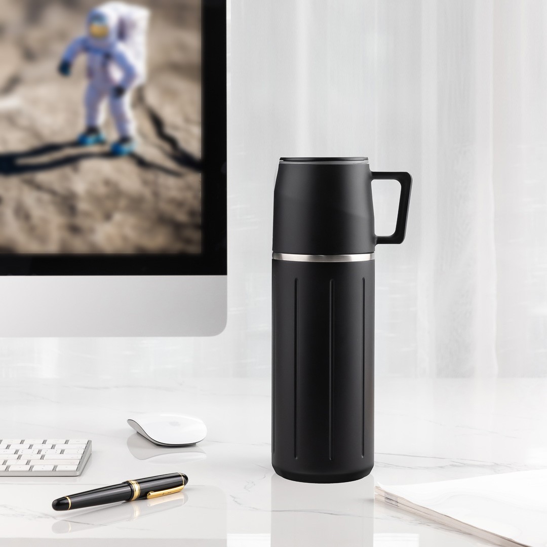 猫舌さん必見！アツアツが90秒で飲み頃に！しかも光で教えてくれるぞ