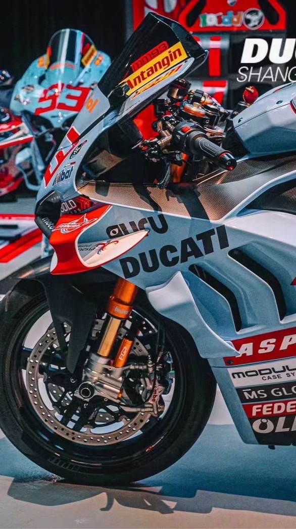 Ducati Panigale V4/V2