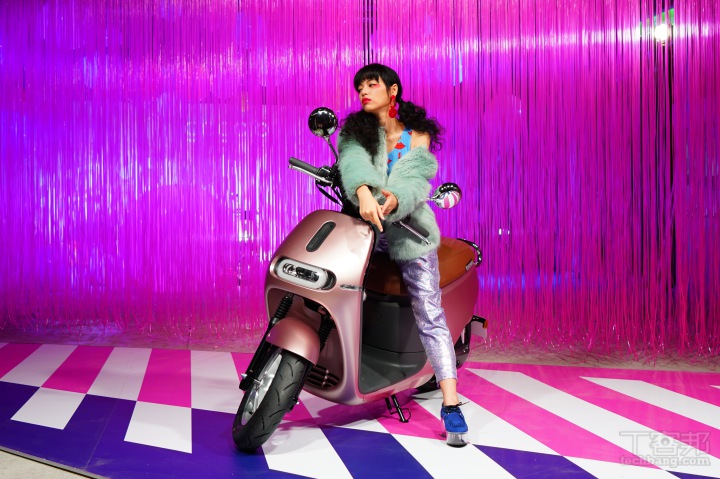 少女心大爆發，Gogoro 推出的第 17 種顏色車款：Gogoro 2 Delight 粉紅突襲新色上市