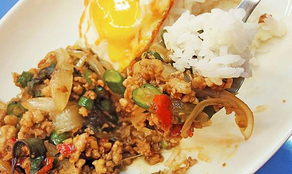【板橋泰式料理】泰帥小吃店-不用百元就可以吃到泰式料理的爆CP值餐廳