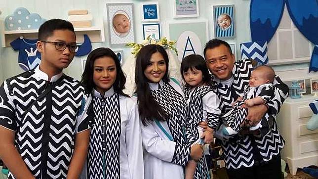 3 Seleb Ini Pernah Dicampakkan Mantan Nomor 3 3 Seleb Ini Pernah Dicampakkan Mantan Nomor 3