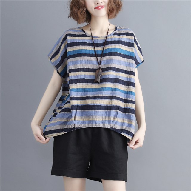 ★質感極佳針織面料 ★搭配亮眼時尚配色 ★整體造型呈現迷人魅力 ★呈現出率性風格 ★經典不敗隨性潮流十足