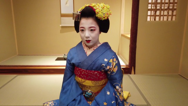 自分を幸せにする約束 15歳の少女が選択した 舞妓 という生き方 家族との別れで得たものとは