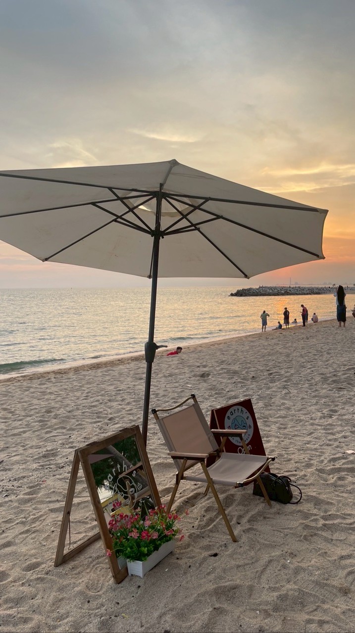 PB เล่นกับเพื่อนๆ