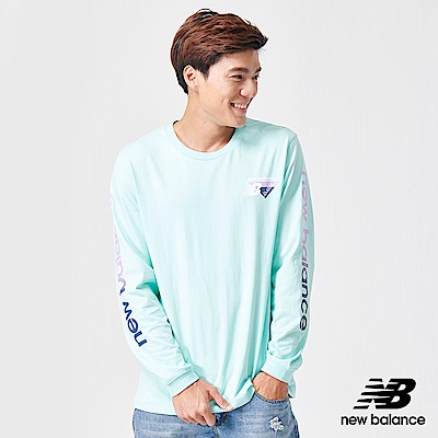 復刻經典系列粉彩漸層LOGO 系列兩袖側邊的漸層LOGO設計純棉打造，提供持久的舒適感受