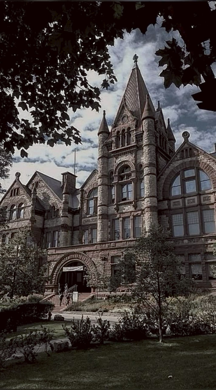 Dark school 🖤