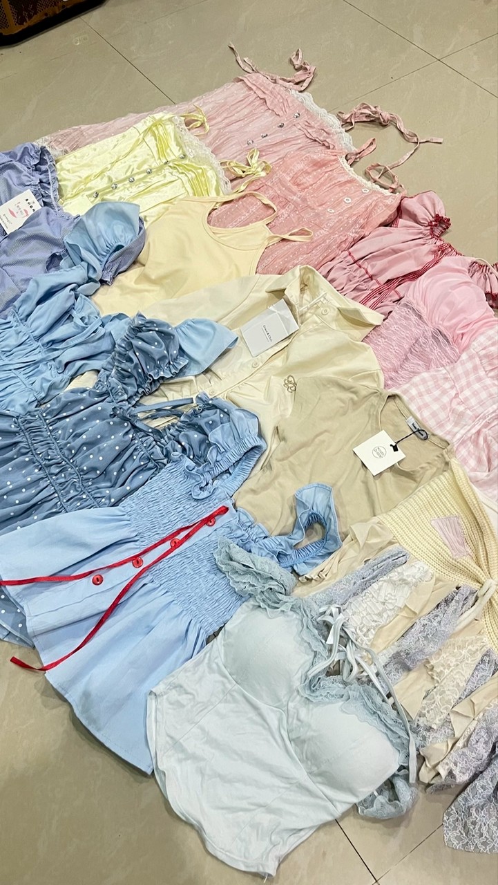 แจ้งเลข/ขายเสื้อผ้าคาเฟ่👚✨