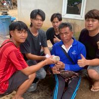 ซุ้มดงกวาง ฟาร์ม