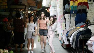 台南東菜市 | 走入百年東菜市 , 吃春捲 , 體驗在地貴婦生活 !