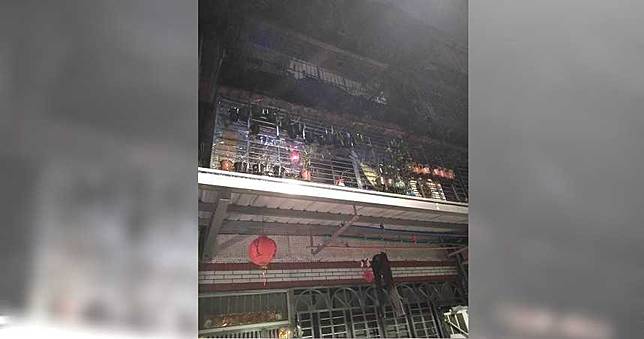 新北酒醉男縱火燒屋　妻傷子垂危