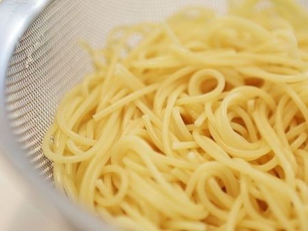 ザルの洗い方それで大丈夫 あみめの汚れにさようなら ザルの洗い方