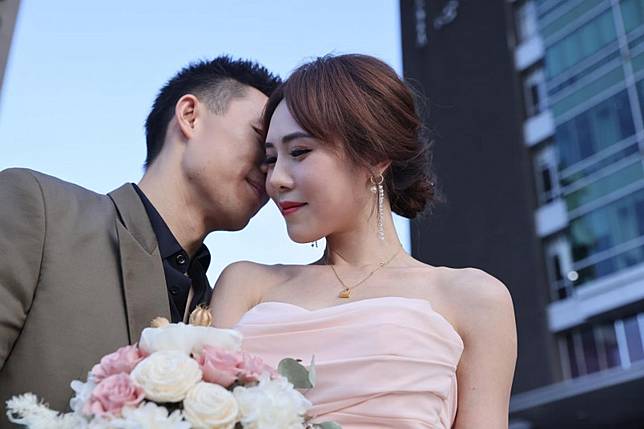 恭喜 吳申梅光棍節閃電宣布結婚 自由電子報 Line Today