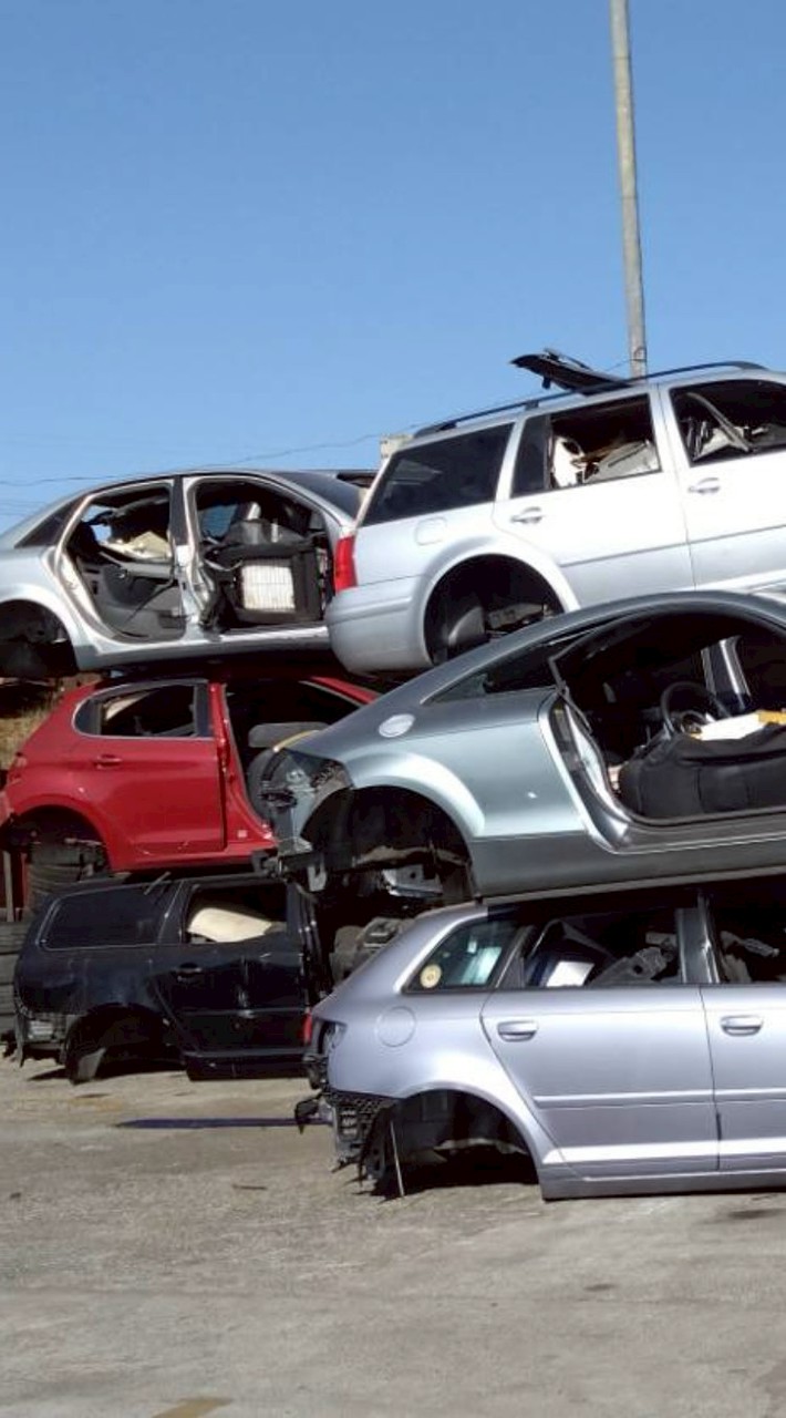 Japan car junk B&B