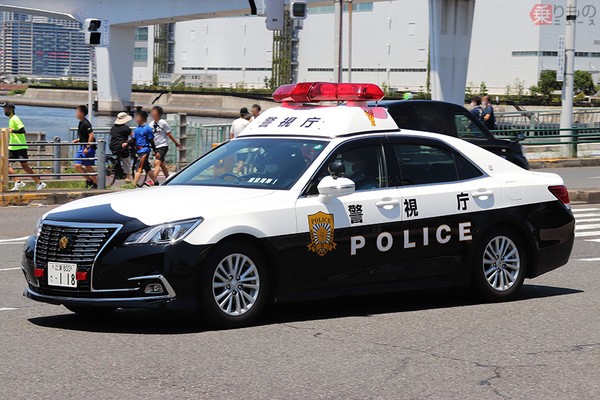 なぜ 東京のパトカーに ピーポくん 一斉出現のワケ 乗りものニュース