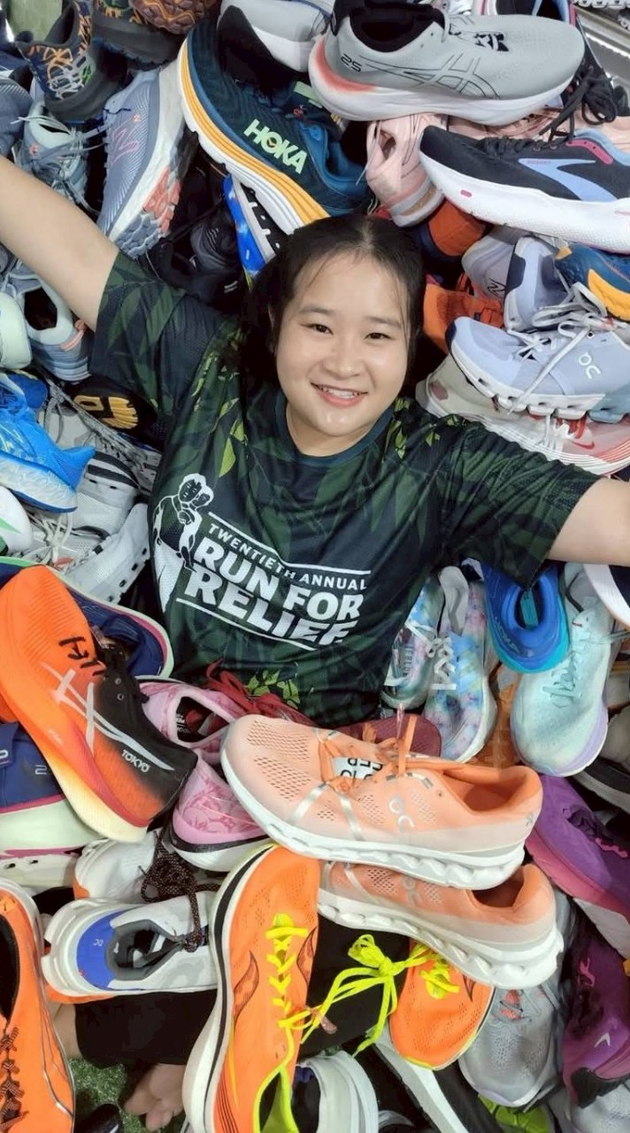 Love U Shoe พ่อค้า แม่ค้า