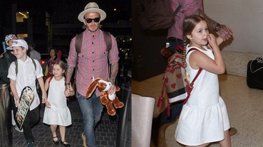 超寵愛！5 歲小七背起「這個」要價 2.2 萬名牌小書包 老爸貝克漢還全程幫拿玩偶！