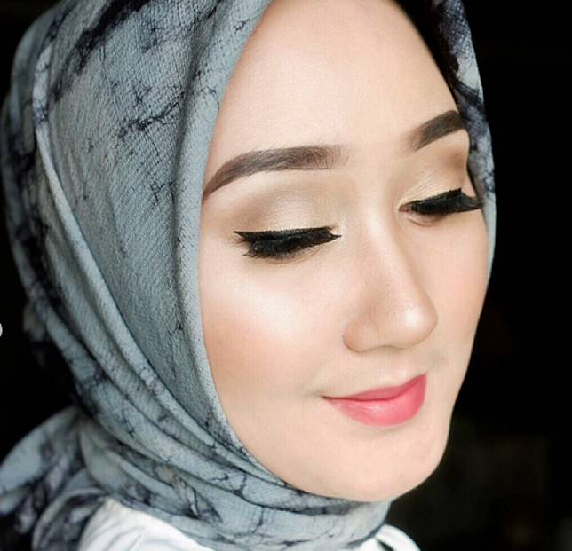 Yuk Ikuti Gaya Makeup 3 Artis Ini untuk Lebaran