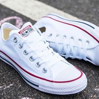 ขายรองเท้าผ้าใบราคาส่ง Sneakershop168