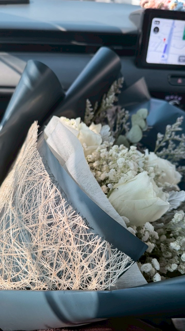 รับหิ้วดอกไม้byWendy