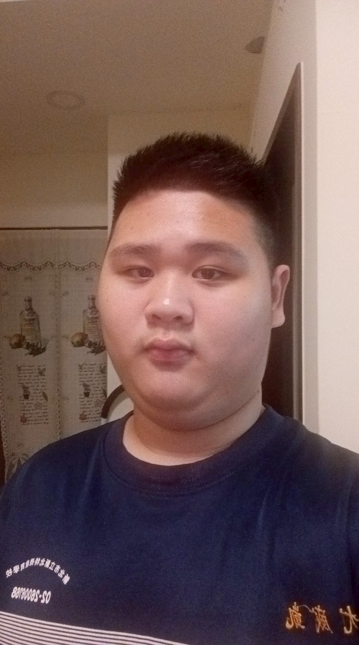 尤威凱