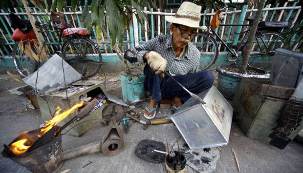 10 Profesi Dagang Keliling yang Udah Punah, Sadar Gak Lo?