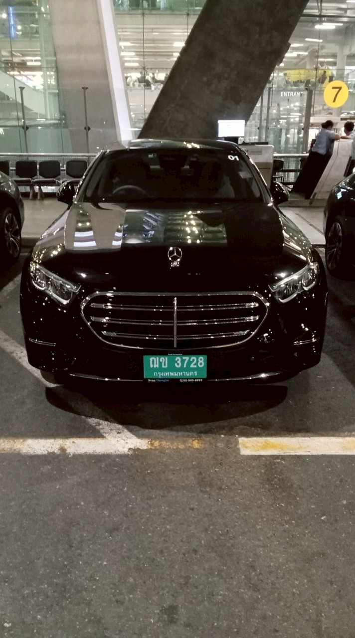 นางพญา BENZ-E class
