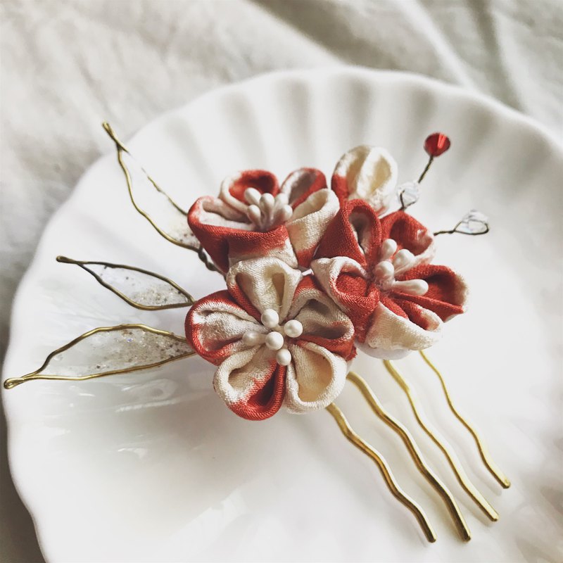 不只是特殊節日才能配戴，平常生活中也可以使用的飾品； 讓配戴的人擁有愉悅的心情，隨心所欲的穿搭，一直是我的理想。