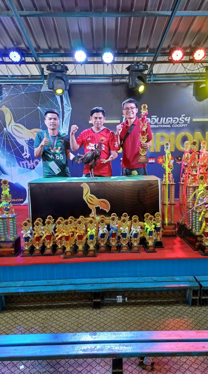 3ประสานลูกชายหล่า