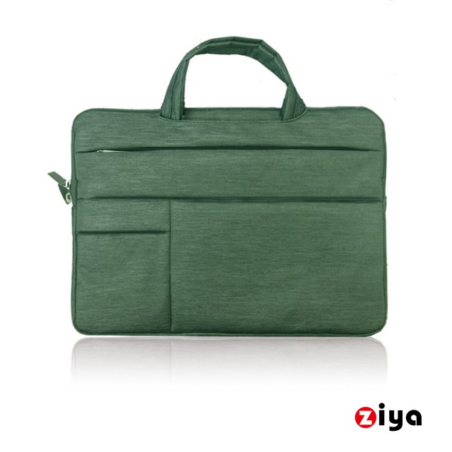 ★ 保護筆電的簡易撞擊，不易刮傷。★ 防潑水面料裁縫，不擔心飲料潑灑。★ 內裡採絨毛鋪陳，柔軟舒適。★ 多功能口袋設計，個性有型。★ 隱藏式手把，可手提也可當內袋。