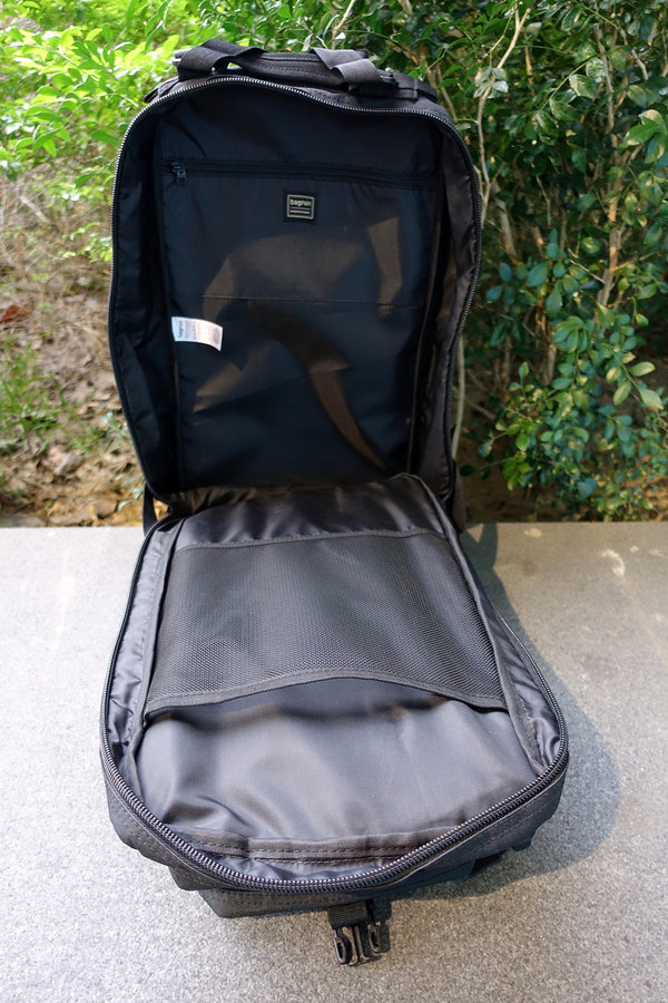  bagrun防水背包，bagrun台北西門町VAR LIVE旗艦店開幕，貝格朗都會玩家軍事風格後背包，好用多功能後背包，機能後背包推薦，貝格朗機能後背包