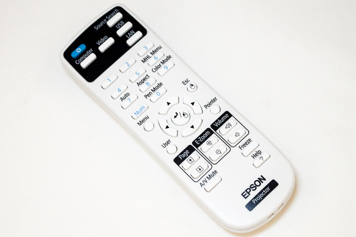 Epson EH-TW750 超高亮度劇院投影機，帶來全家觀影歡樂時光