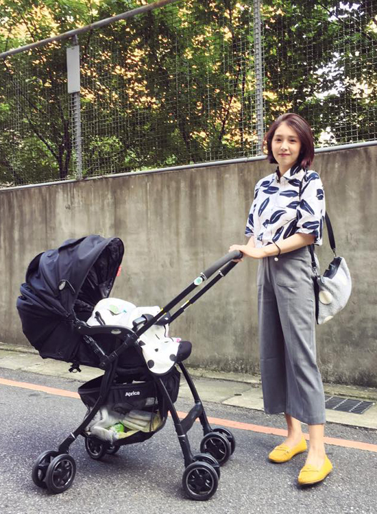 fifi x 陳佳瑜時尚媽媽穿搭 遛小孩穿搭