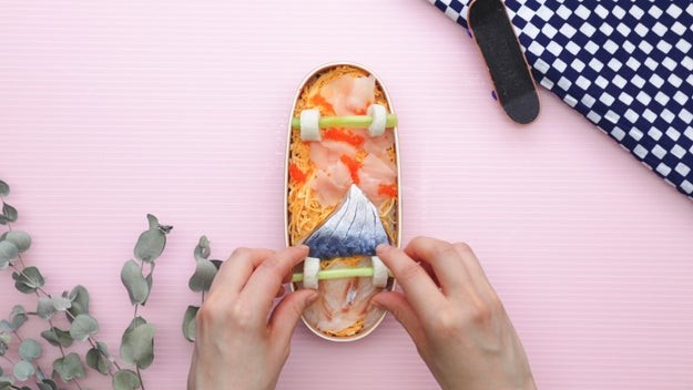 祝 日本金メダル 堀米雄斗選手のスケボーちらし寿司弁当 Tasty Japan