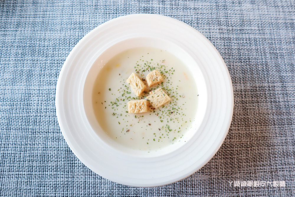 竹北平價美食餐廳推薦流浪貓香草義式廚房，竹北新開幕寶可夢主題美食餐廳！貓奴們快來找主子
