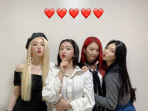 Reaksi Red Velvet Saat Nonton Irene Dan Seulgi Si Pendiam Di Reality Show Baru