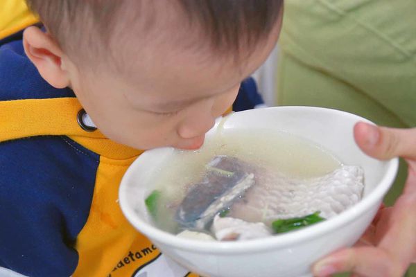 【輕鬆料理零失敗！】氣炸鍋威靈頓鯛魚排與薑絲豆腐魚湯！漁業署與全聯福利中心合作推廣國產水產，新鮮美味不必等！