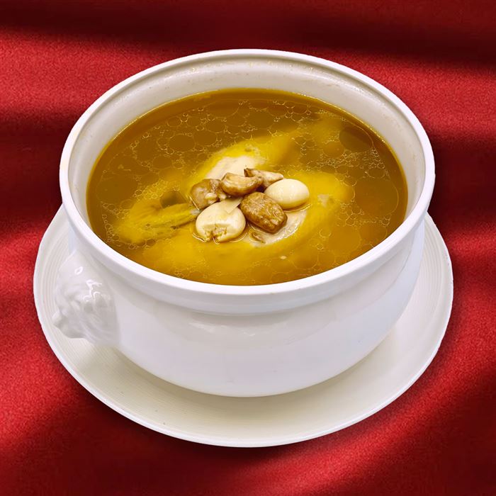 【成旅晶贊飯店】蒜頭燉全雞湯(約6人份)