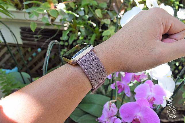 smokey mauve nike sport loop