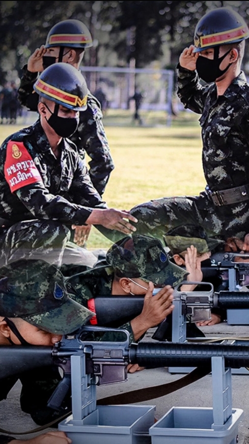 ญาติทหารใหม่ หน่วยฝึกทหารใหม่ที่ ๑ บชร.๒ ผลัด ๑/๖๙