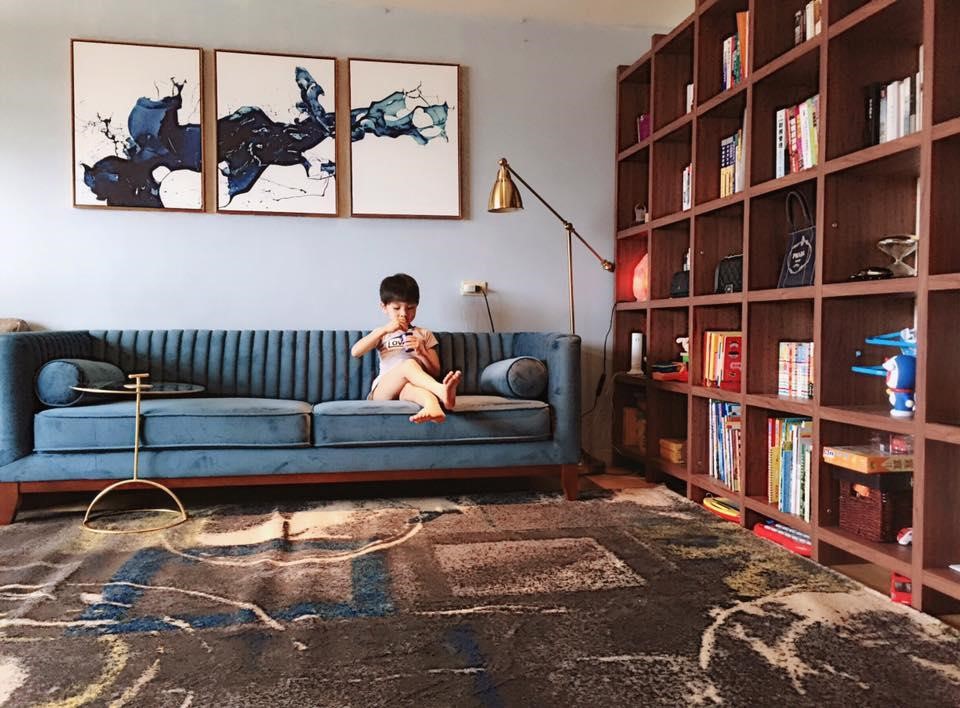 多年前公婆與兒子們同住在這三十年的社區大樓，婚後我