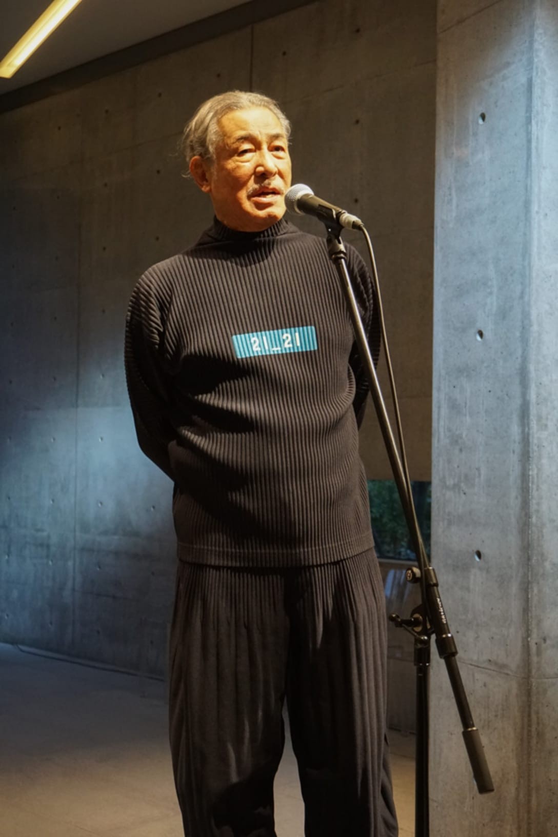 イッセイ ミヤケの三宅一生氏が肝細胞がんで死去、享年84（FASHIONSNAP）