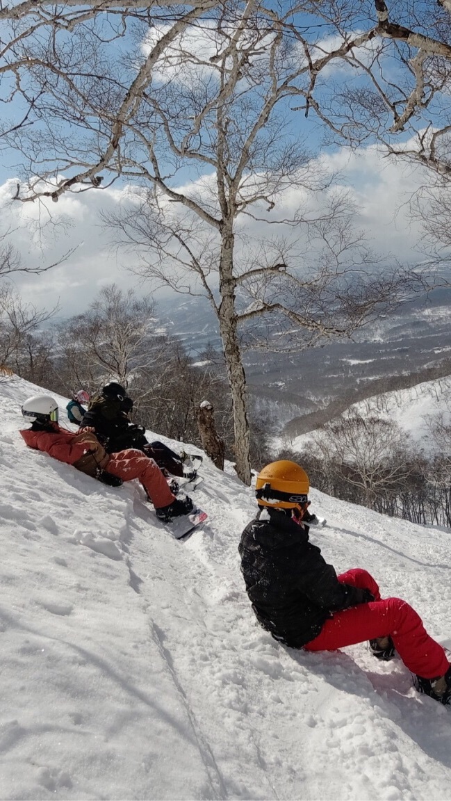 艾斯滑雪研究社