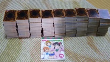 3000 張遊戲王卡成廢紙 日本宅改造成驚人的作品！