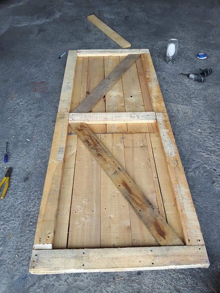 目前在物流業擔任行政主任的網友朴織稻，熱衷於DIY改