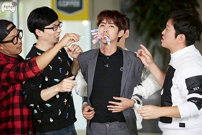 11 Hal yang Bikin Kita Suka Nonton Variety Show Korea