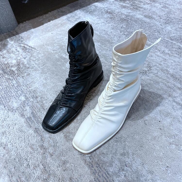 方頭褶皺炸街小短靴女韓國2022秋新款英倫風通勤切爾西靴