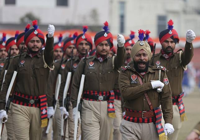 Asia Album: Indian police rehearse for Republic Day celebrations ...