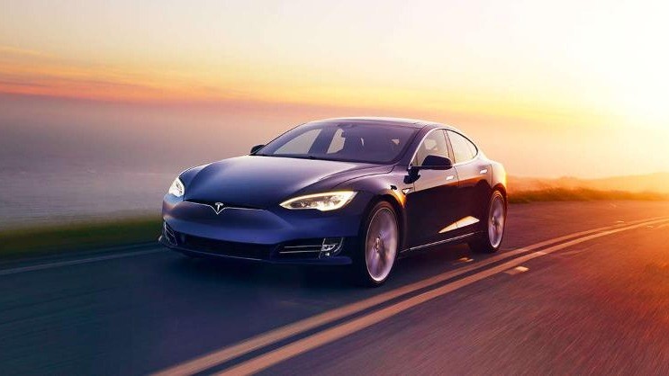 2020 Tesla 推「無人計程車」機器人幫你上路載客！