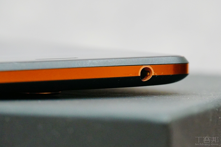 Nokia 7 Plus 開箱動手玩，外型、規格、拍照效能走中庸路線的手機
